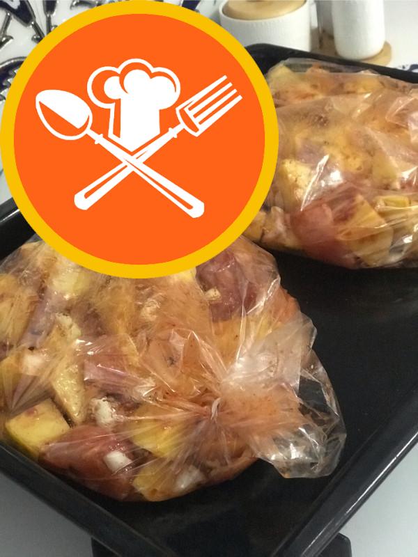 Πατάτες κοτόπουλου σε μια πεντανόστιμη σακούλα (Για όσους αναζητούν μια νόστιμη και πρακτική συνταγή)